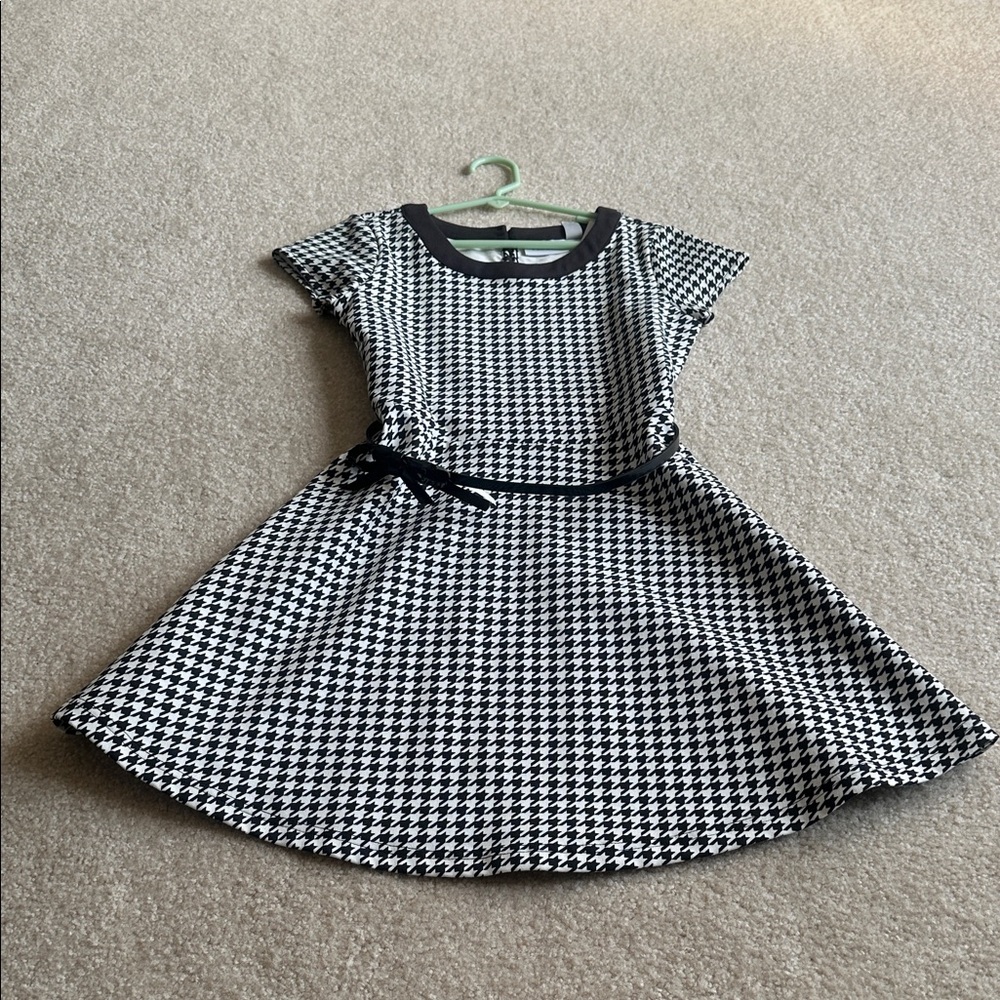 Place Black and White Houndstooth Kids Dress size 12